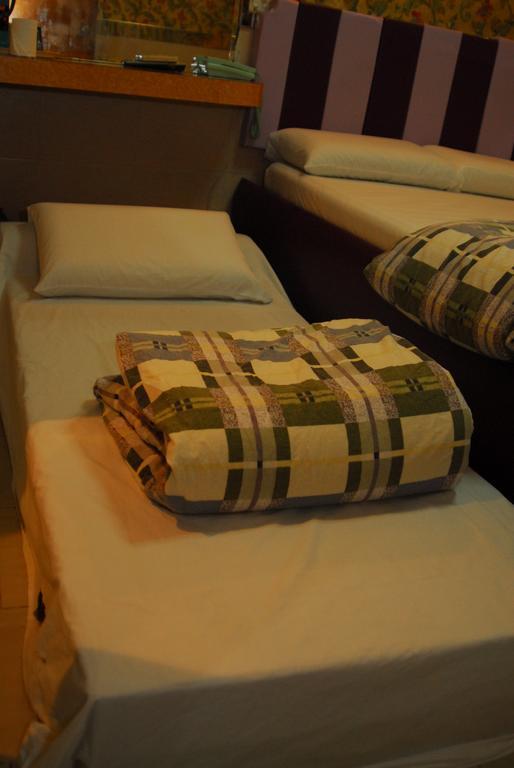 קוולון Royal Capital Hotel מראה חיצוני תמונה